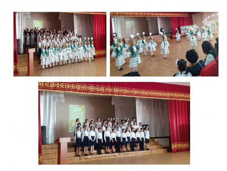 Мұғалімдердің төл мерекесі - Ұстаздар күні.