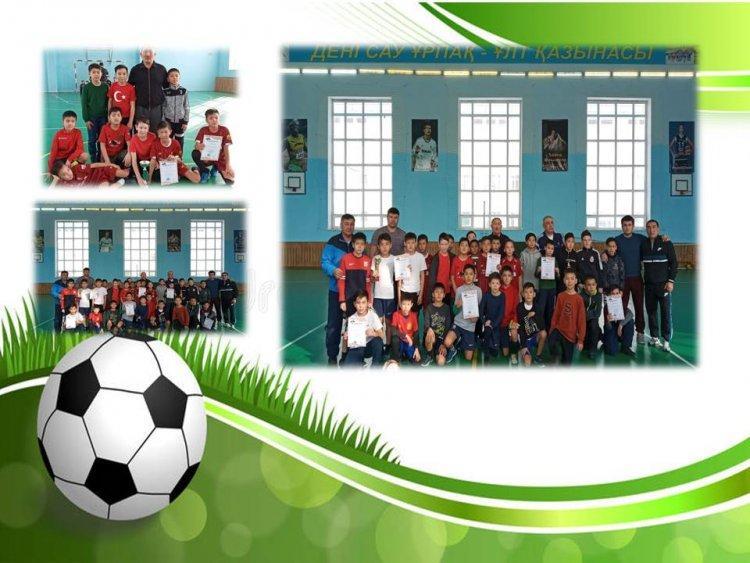 Футболдан 5 сыныптар аралығында өткен қалалық жарыстың І орын иегерлері!