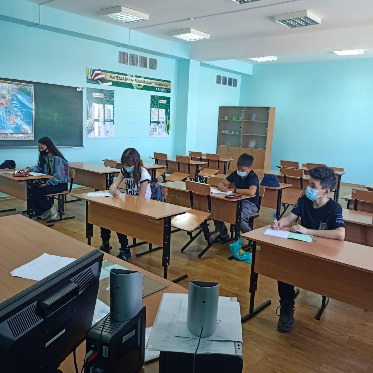 «Жазғы мектеп» екінші күн жұмысын жалғаcтыруда